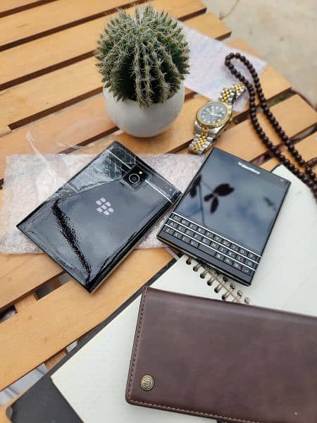 BlackBerry passport in lush condition (Pta official approved) 0