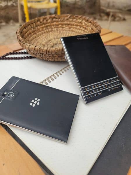 BlackBerry passport in lush condition (Pta official approved) 3