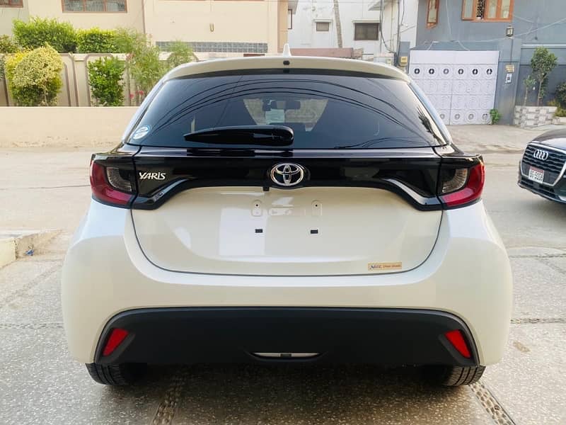 Toyota Yaris hatchback 2021 5