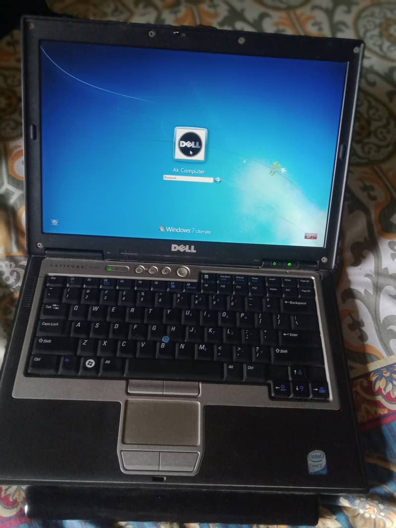 Dell latitude D630 Laptop 6
