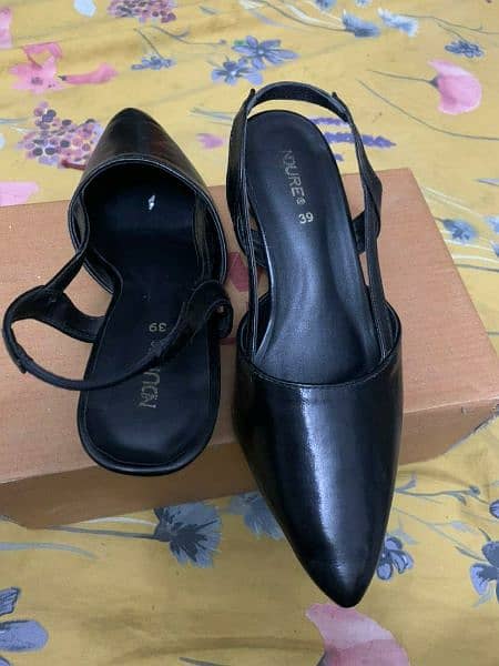 Black small heels 1