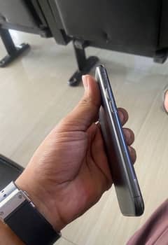 iphone 11 pro 256 PTA approved