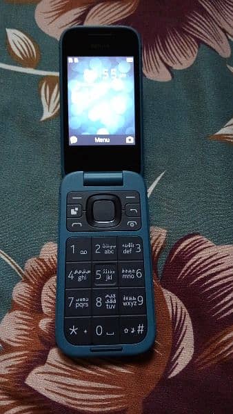 Nokia 2660 Flip 1