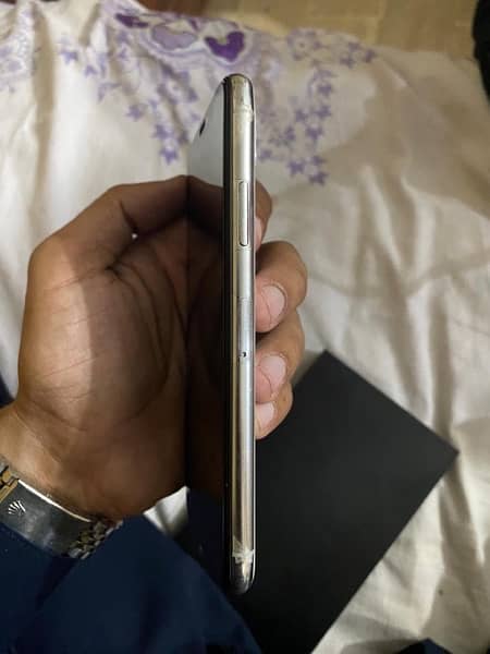 Iphone X pta approved with box and charger 2