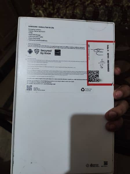 Samsung S6 Lite Tab - just Box open 2