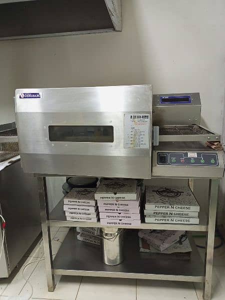 Pizza Oven For Sale / Queen Pizza Oven/ Geniun running condition 2