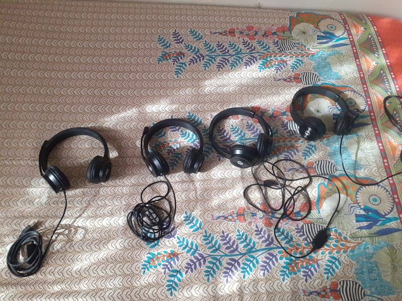 Headphones  for sale And Mouse 2
