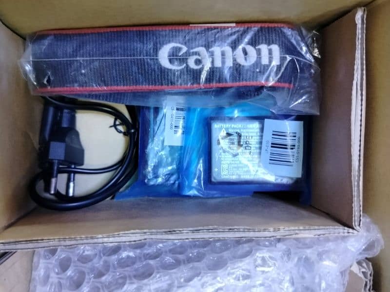 Canon 4000D | New conditions | Complete Box | 18-55mm Lens 8