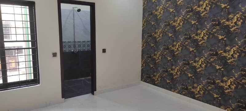 Centrally Located Prime Location House In Al-Ahmad Garden - Block D Is Available For sale 12