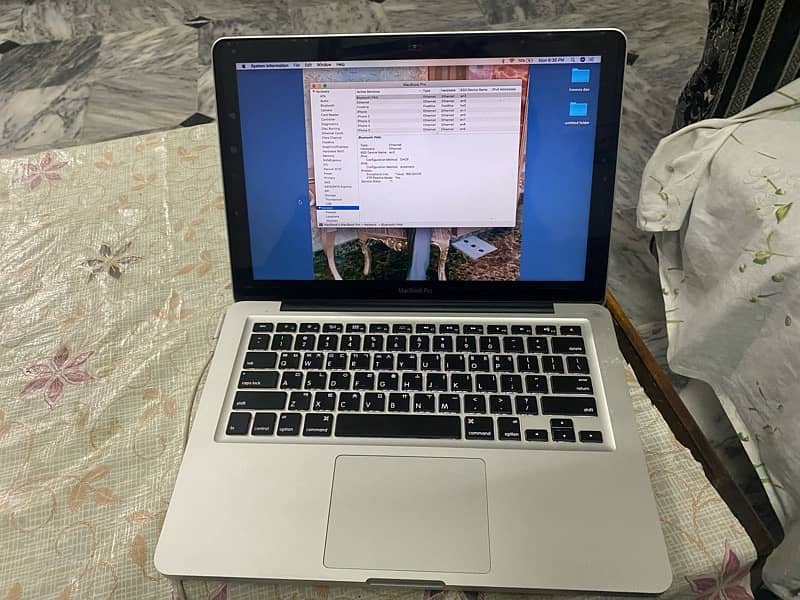 MacBook Pro mint condition 4