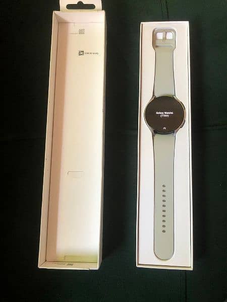 galaxy watch 6 10/10 condition slightly used price can be negotiated 3