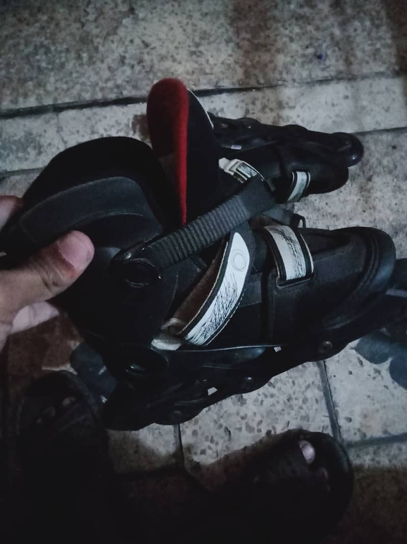 skating shoes 2