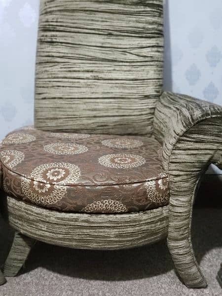 coffee chairs with table. . new condition 1