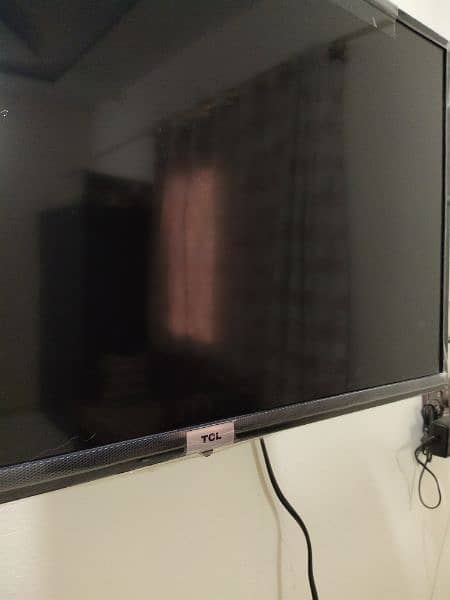 32" TCL smart led TV with one year warranty 1