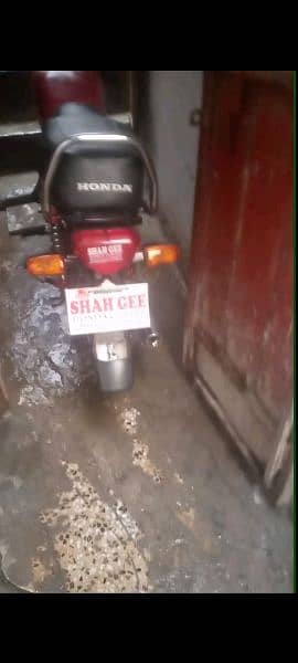Metro bike 70cc 2020 model for sale in good condition but in used 3