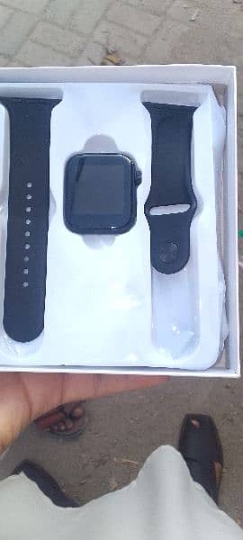 ultra wirlress  smart watch and Bluetooth watch 5