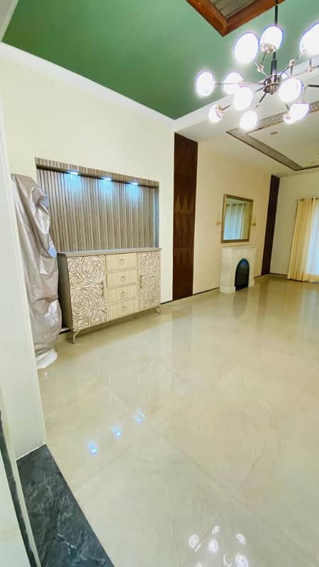 One Kanal House Of Paf Falcon Complex Near Kalma Chowk And Gulberg Iii Lahore Available For Rent 21