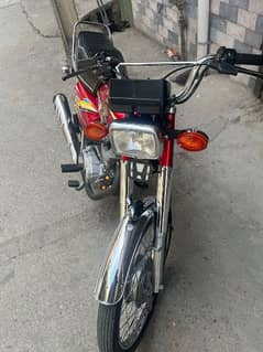 Honda 125 new condition urgent for sale