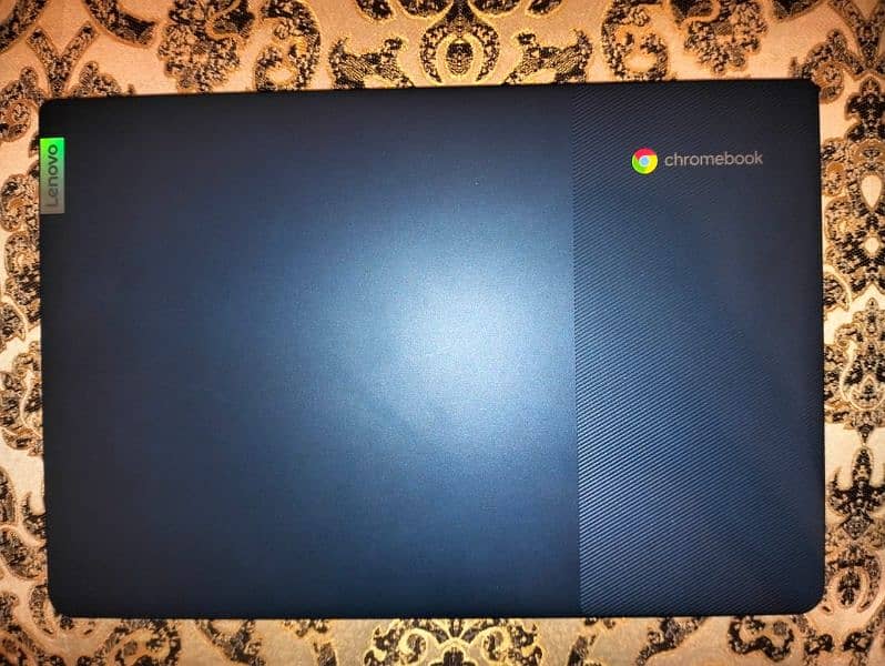 Lenovo Slim 3 Chromebook 14" 8