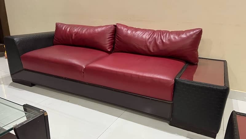 3-2 Branded Sofa Set | Luxury Set | Excellent Condition 1