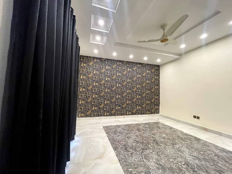 7 Marla Well Maintained Used House For In Gulberg 2 D Block Zahoor Ilahi Road 7
