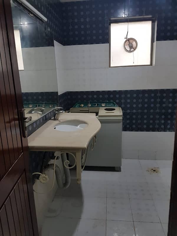 F-11 Markaz 2 Bedroom Apartment Available For Rent 11