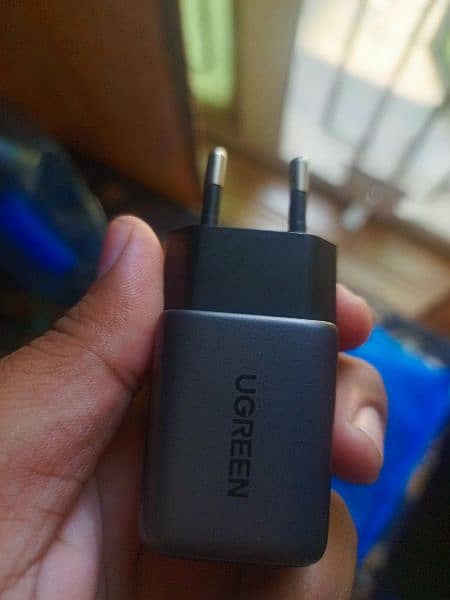 ugreen charge 30v  with cable best for iphone 0