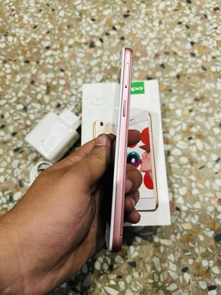 Oppo A57 4/64 With Box Charger 3