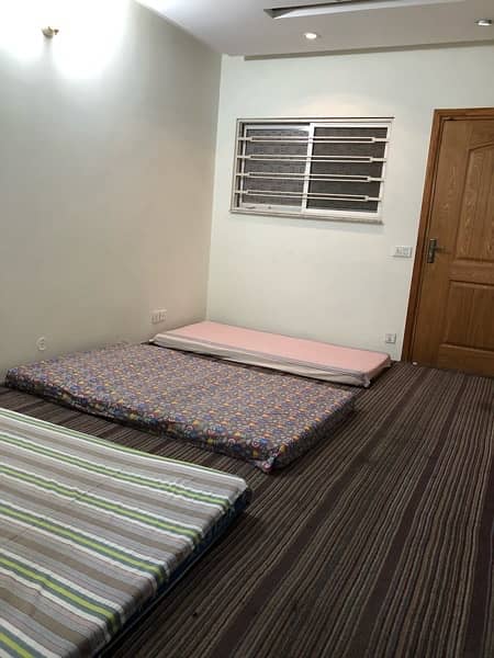 Rooms For Boys In Faisal Town 10