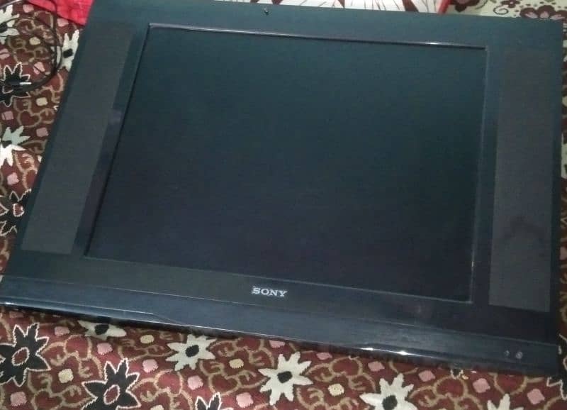 24 inch lcd for sale 0