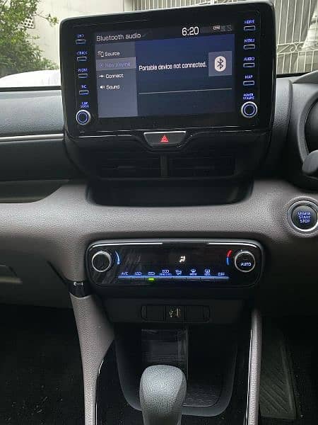 Toyota Yaris G LED (FULL OPTION) Hatchback 5