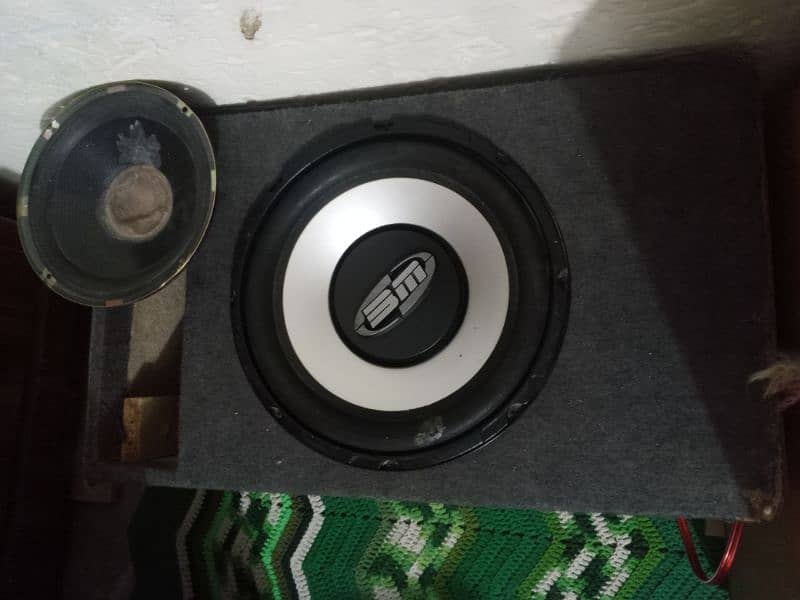 woofer /Speakers/ Amplifier 1
