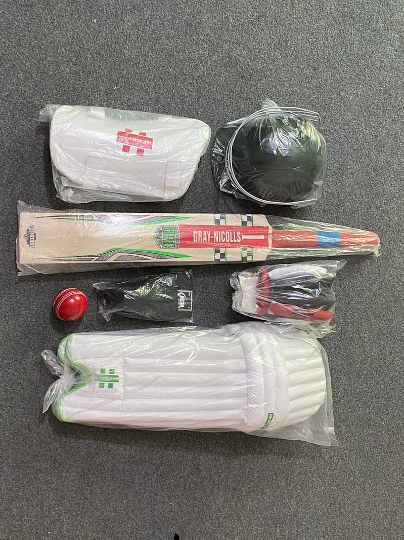 hard ball kit A bat is essential, along with batting pad/availabl stok 0