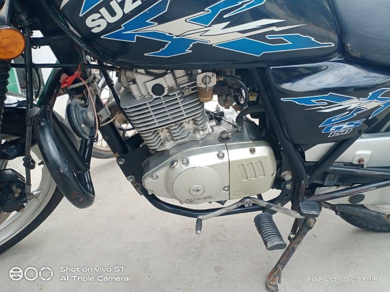 Suzuki 2018 engine good condition 10 by 10 6