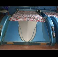 2 Car bed's with a dressing table for kids in decent condition