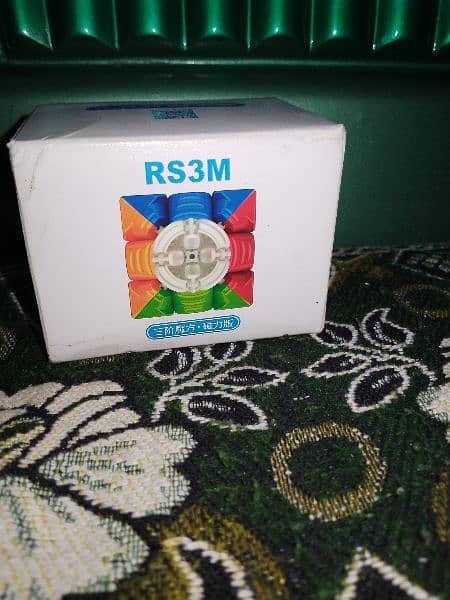 Moyu RS3m Rubix Cube 3 by 3 3