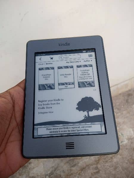 I seal Amazon Kindle 10/10 Quality ebook Reader + 1000 books 3