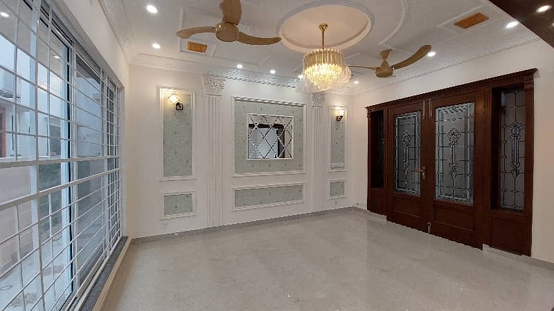 10 Marla House For sale BahriaTown Lahore 8