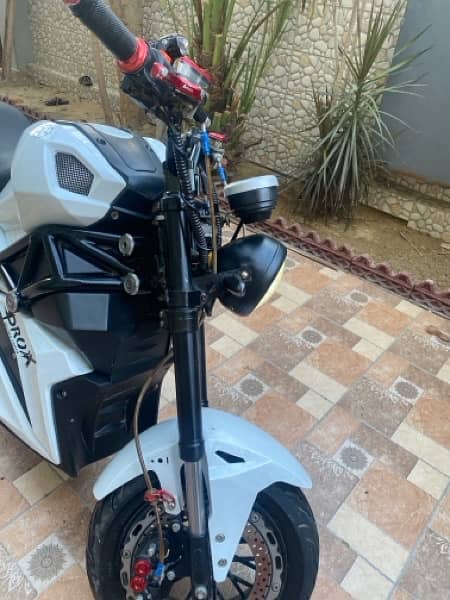 electric bike little monster condition 10/8 whatsap number 03207022411 5