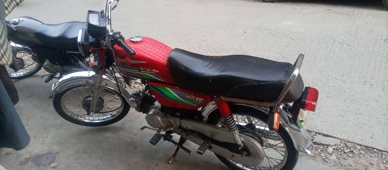 Captain Bike 70cc 2015 model Rawalpindi register 03117522213 4