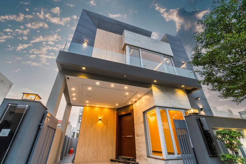 5 Marla Modern Design Most Stunning House is Up for Rent in DHA 0