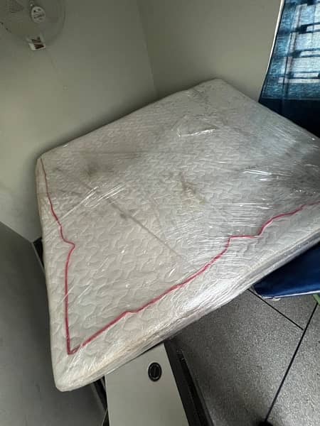 Imported mattress from DUBAI 1
