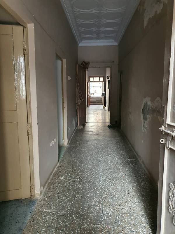 1 KANAL SEMI COMMERCIAL HOUSE FOR SALE IN THE HEART OF MODEL TOWN 11