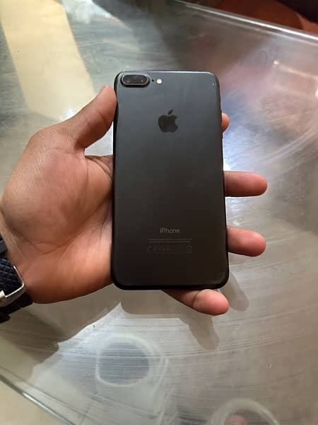 7 plus 128gb with box condition 10/9 3