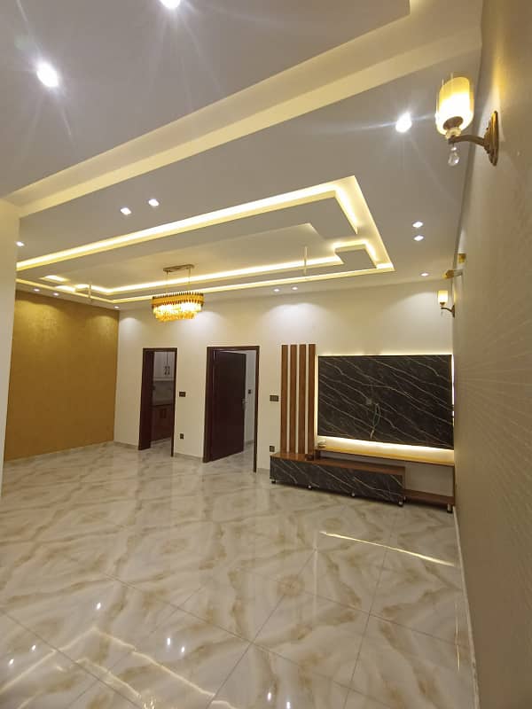 BRAND NEW 05 MARLA HOUSE FOR SALE AT EYE CATCHING LOCATION OF JOHAR TOWN 1