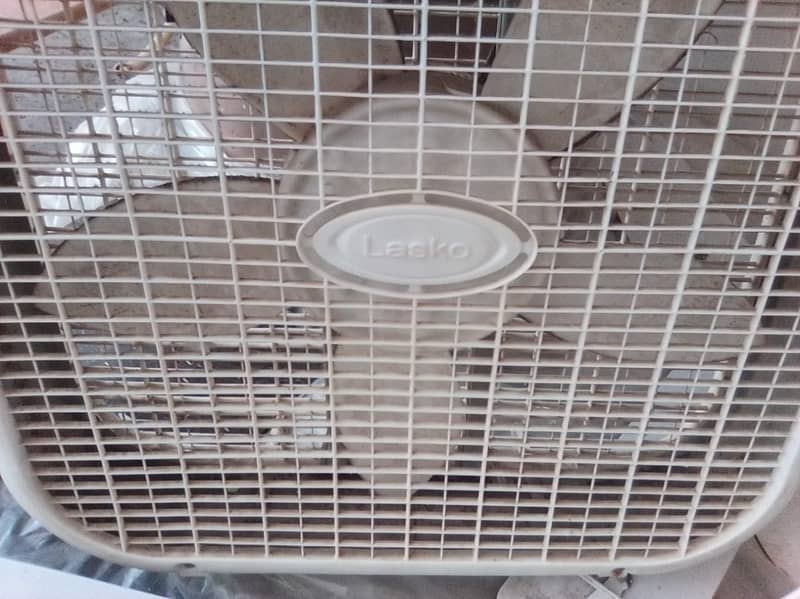 used Celling Fans  10/8 proper working condition 1