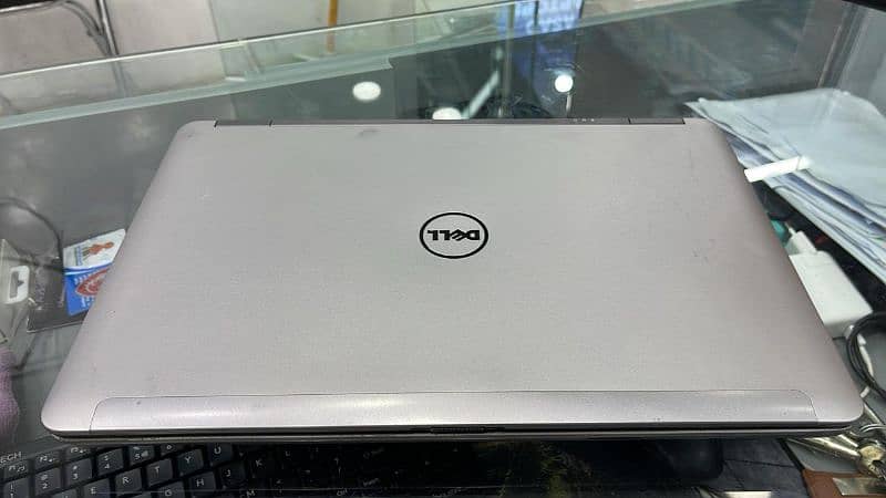Dell  Core I5  6540 0