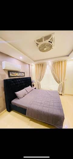APARTMENT AVAILABLE ON DAILY BASIS AT BAHRIA TOWN LAHORE