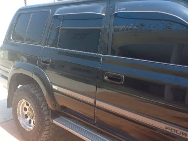 Land Cruiser 1997 model in a out class condition 3