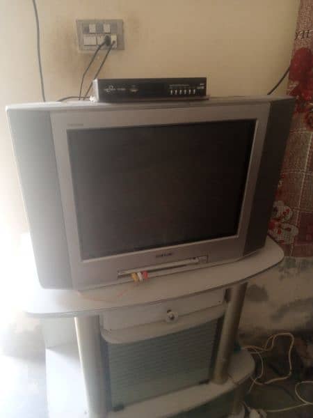 SONY , 22 inch size With TV Trolly 0
